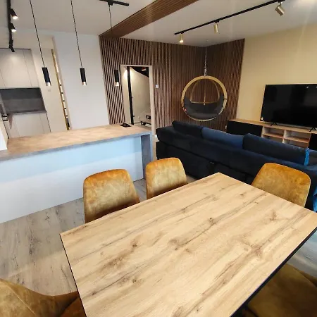 アパート Premium Duplex カトヴィツェ